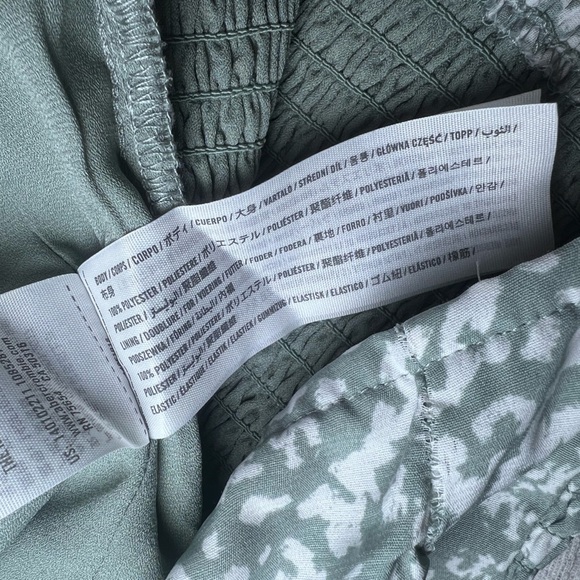 Abercrombie & Fitch Faux Silk Ruched Cami XS - Picture 7 of 8